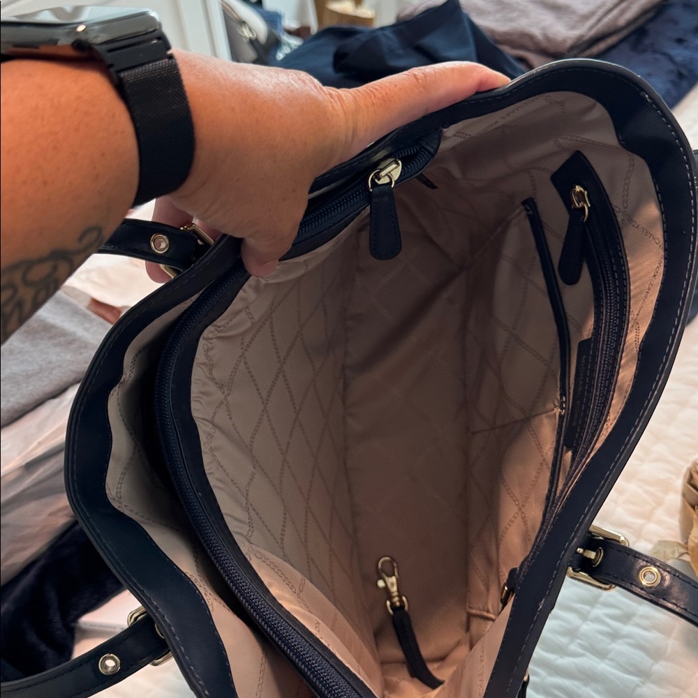 Michael Kors White, Navy & Gray Signature Tote - Picture 4 of 4